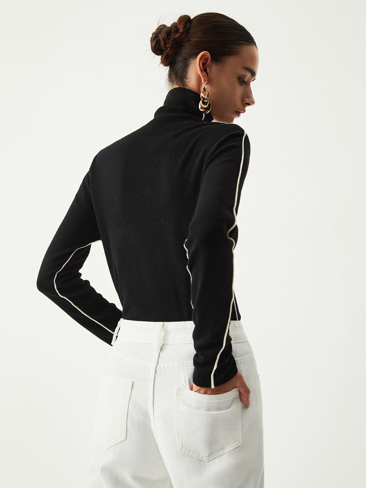 Contrast Piping Turtleneck Long Sleeve Fitted Knit Top 6