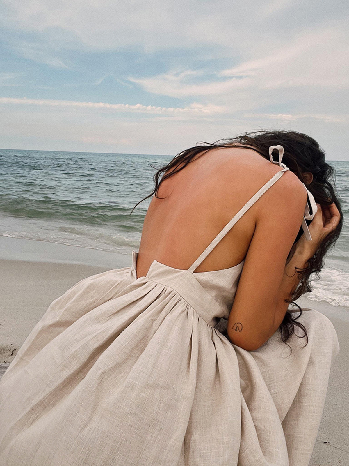 Linen-Look Sleeveless Open Back Gathered Waist Maxi Dress 2