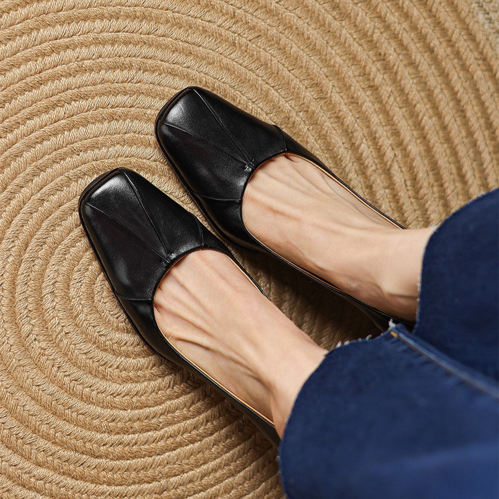 Square Toe Ruched Front Mid Heel Pumps