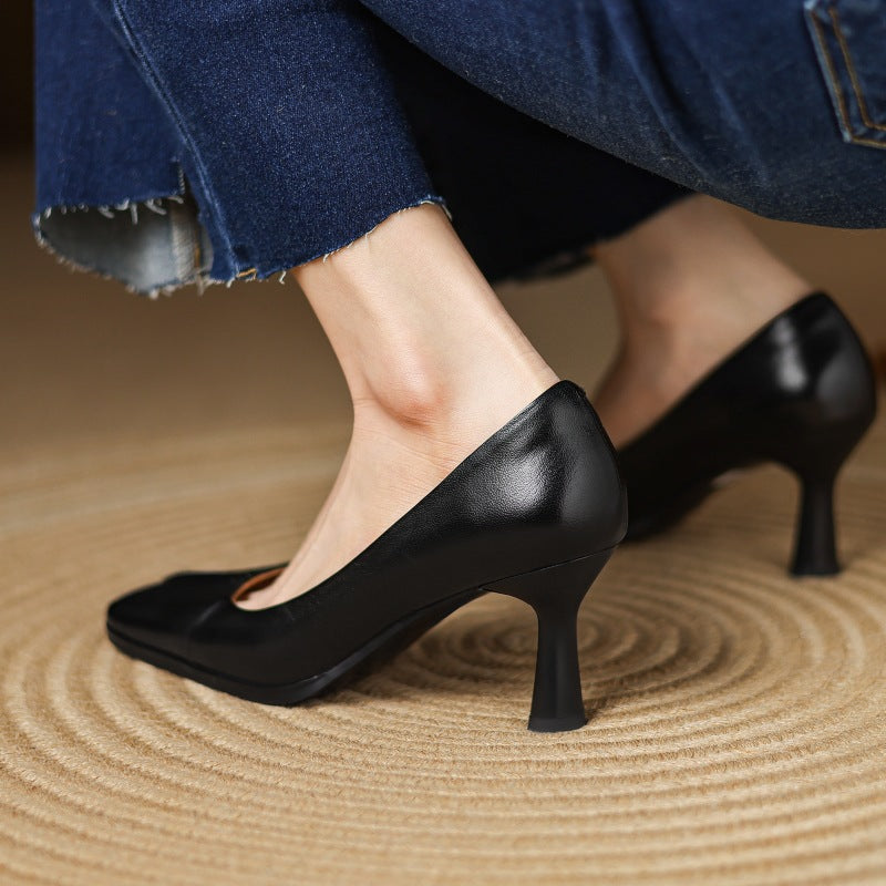 Square Toe Ruched Front Mid Heel Pumps