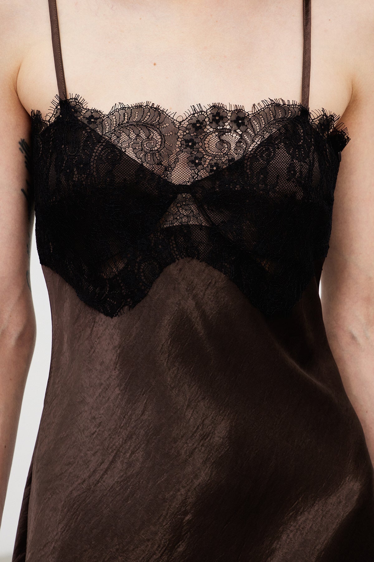 Bess Spaghetti Lace Midi Dress - View 6