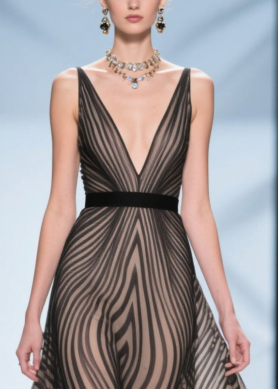 Wavy Stripe Print Deep V-Neck Spaghetti Strap Lace Trim Hem Maxi Gown