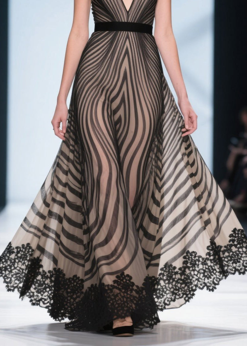 Wavy Stripe Print Deep V-Neck Spaghetti Strap Lace Trim Hem Maxi Gown