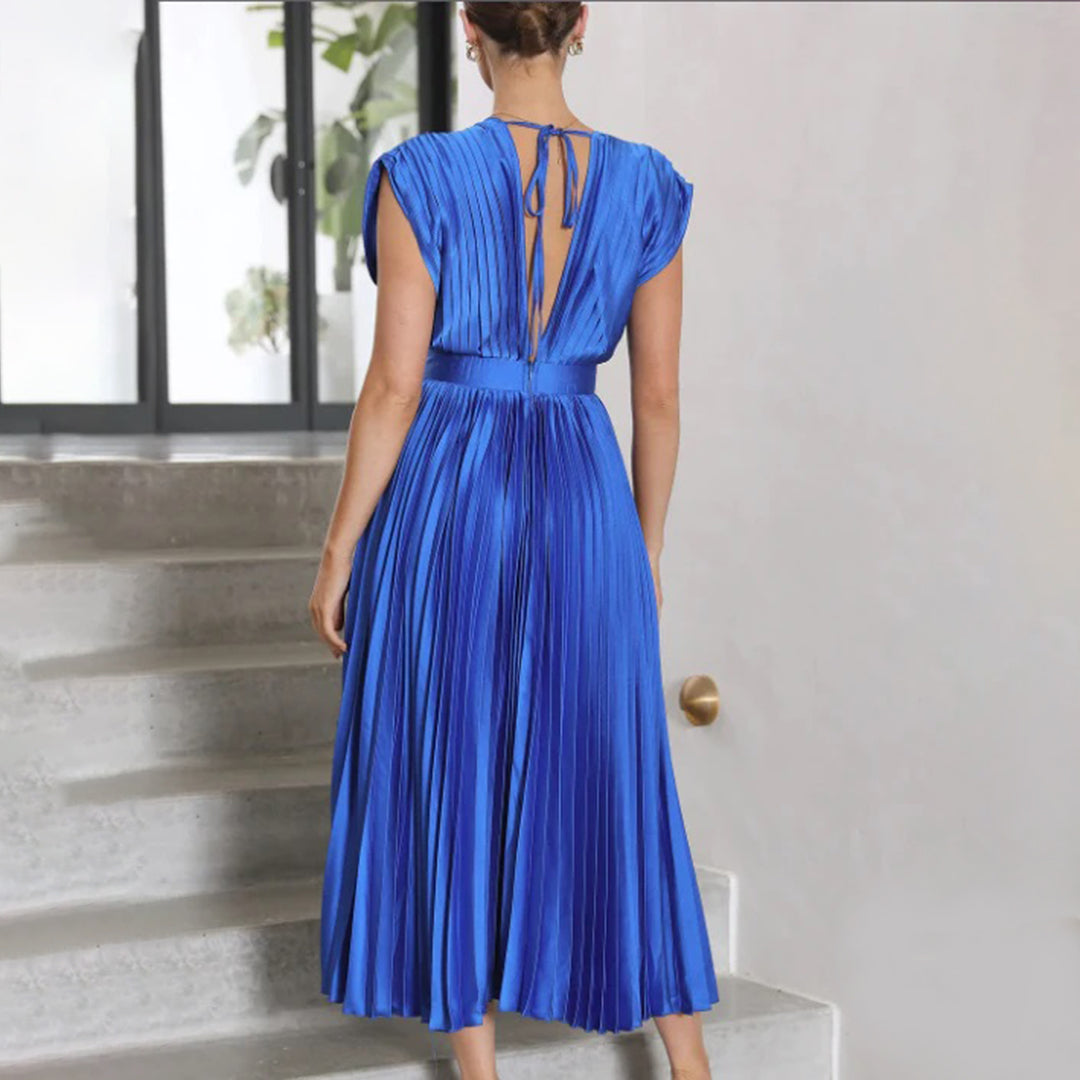 Mertxe Elegant V-neck Pleated Maxi Dress for Women Sophisticated Look