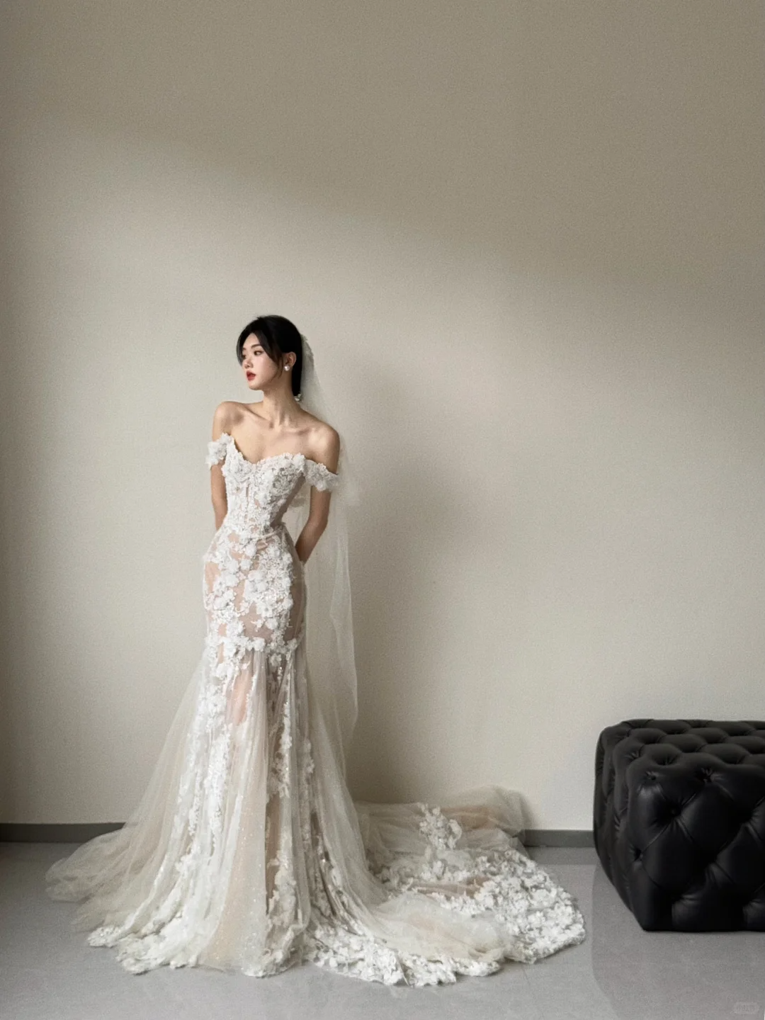 Elegant Mermaid Off The Shoulder Tulle Applique With Veil Long Wedding Dresses C3859