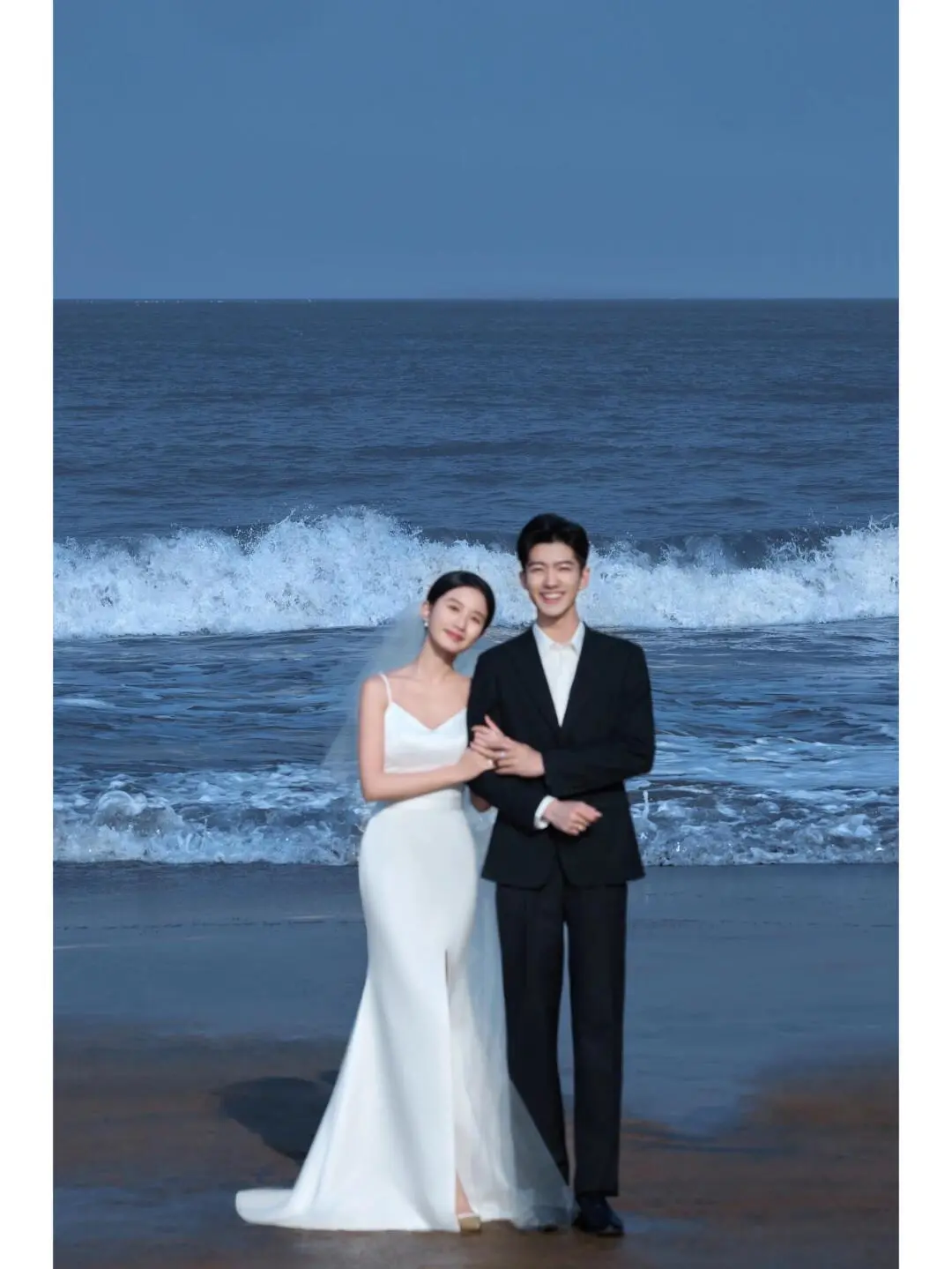 Elegant Simple Mermaid Spaghetti Straps White Satin Slit With Veil Long Wedding Dresses C3910