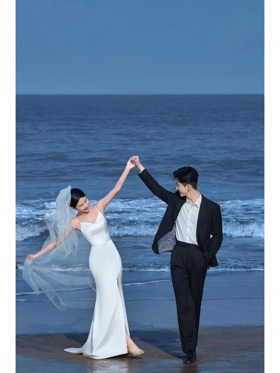 Elegant Simple Mermaid Spaghetti Straps White Satin Slit With Veil Long Wedding Dresses C3910