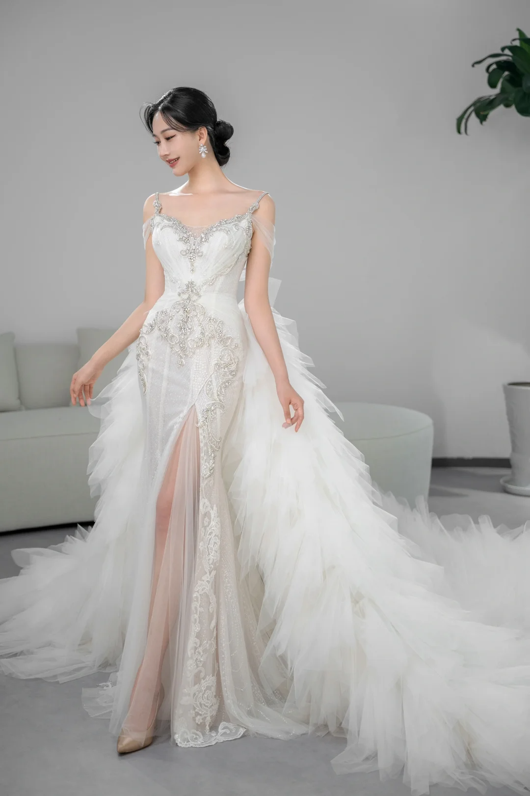 Unique Mermaid Spaghetti Straps Tulle Beaded Long Wedding Dresses C3960