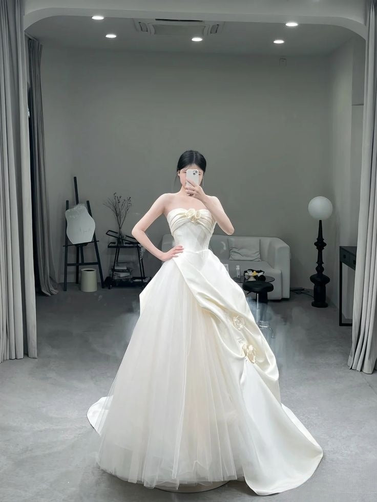 Chic Ball Gown Strapless Satin Tulle Long Wedding Dresses C4252