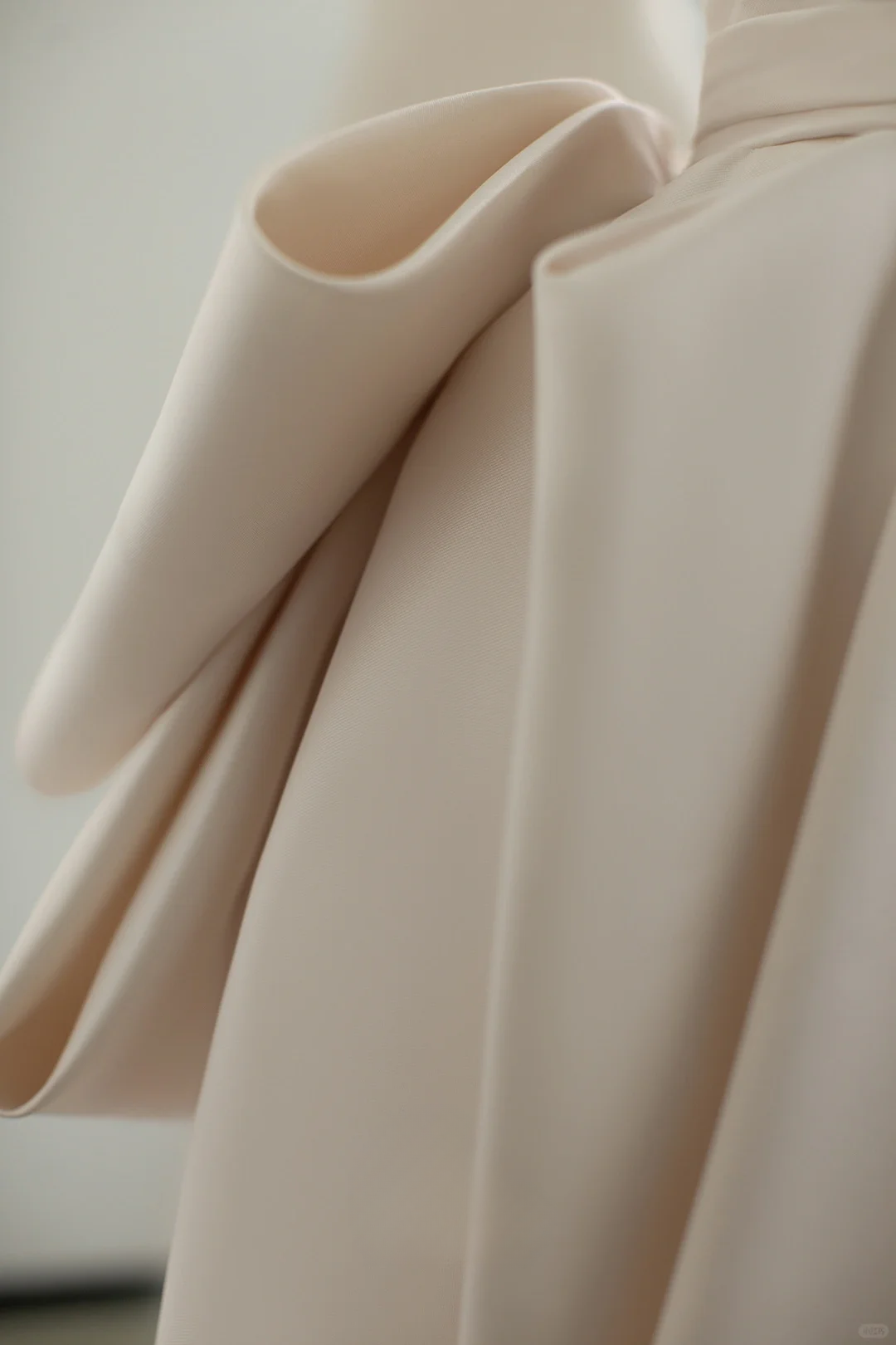 Chic Ball Gown Satin Lace Backless Long Wedding Dresses C4278