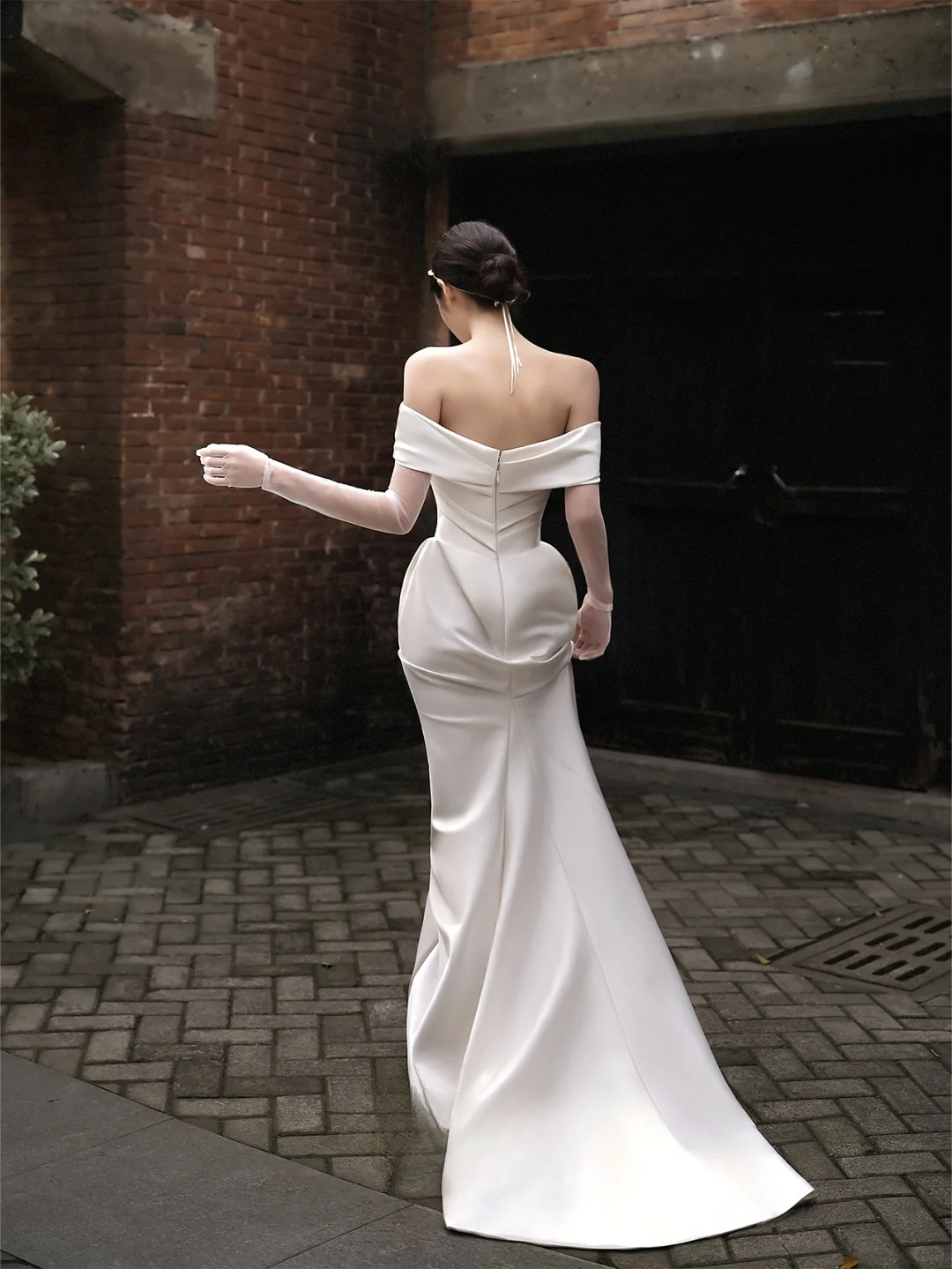 Elegant Mermaid Off The Shoulder Satin Tulle With Veil Long Wedding Dresses C4283