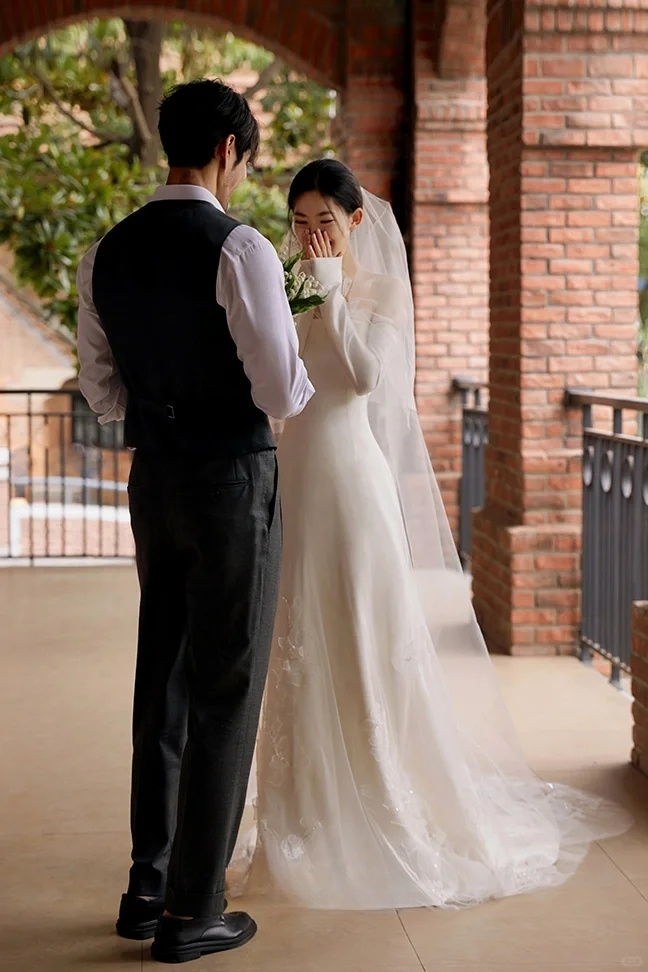 Elegant Mermaid Strapless Satin Tulle Lace With Veil Long Wedding Dresses C4287