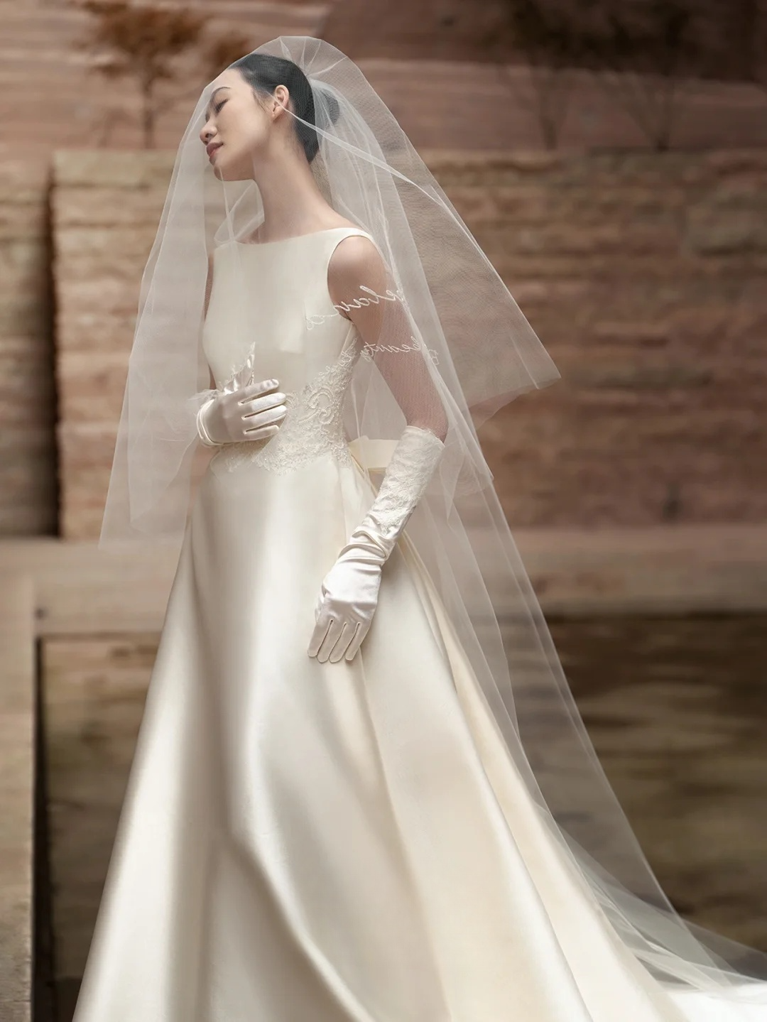 Dreamy A Line Satin Applique Backless With Gloves Veil Long Wedding Dresses C4290