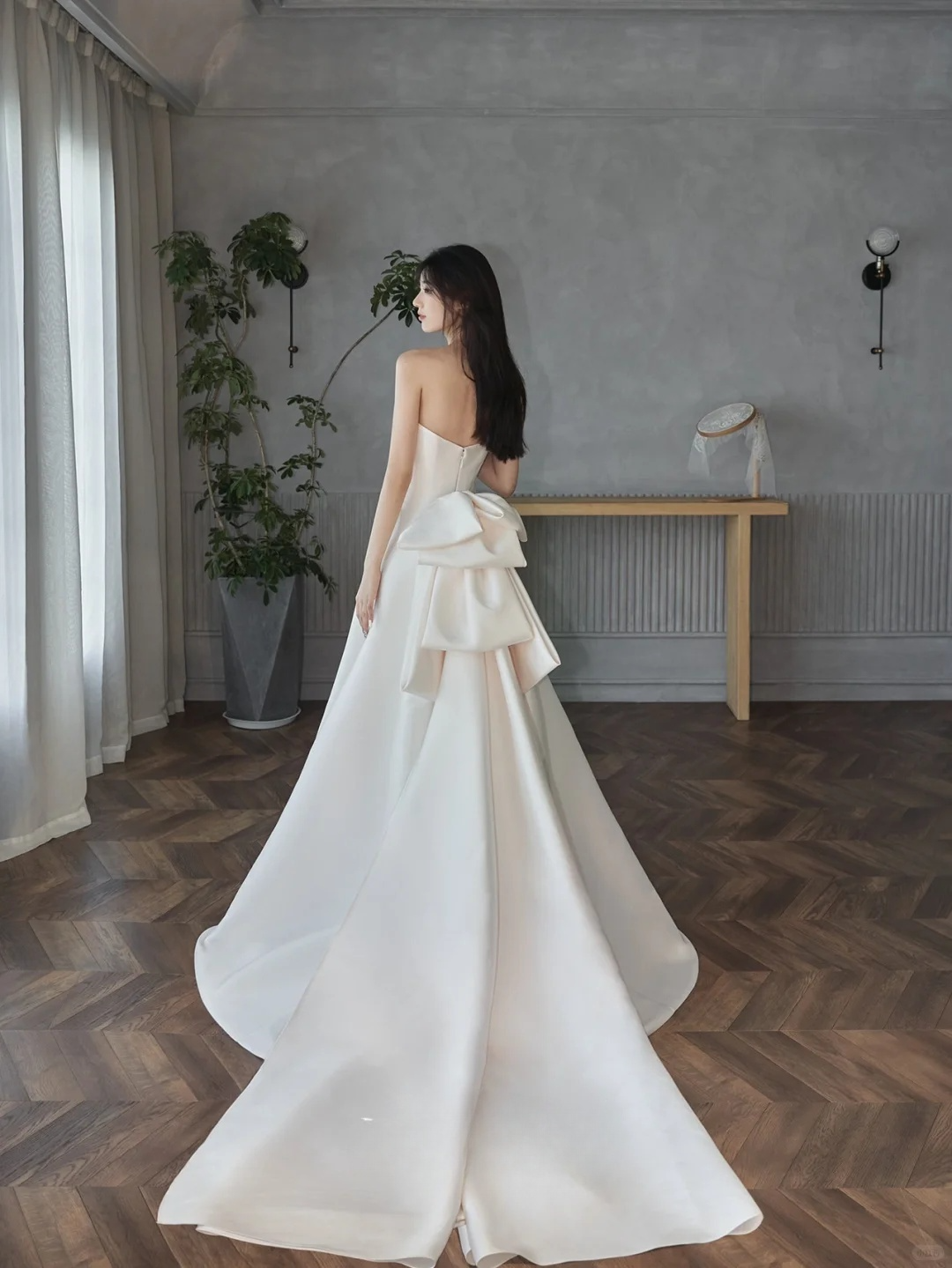 Eelgant A Line Satin Beaded With Veil Long Wedding Dresses C4291