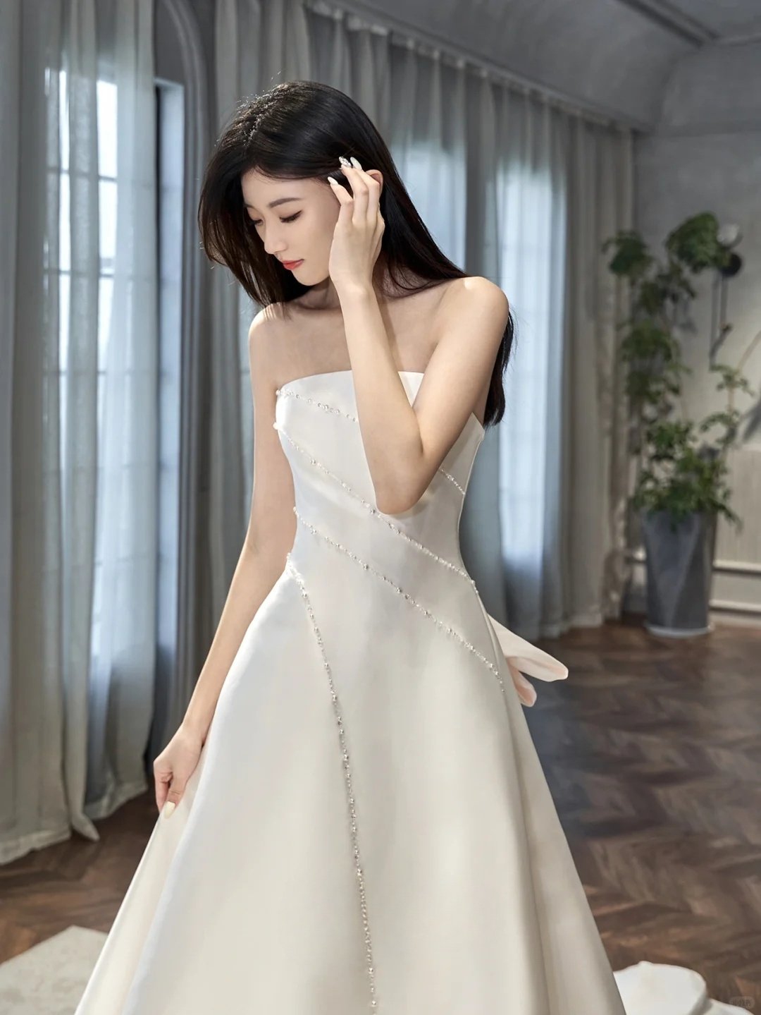 Eelgant A Line Satin Beaded With Veil Long Wedding Dresses C4291