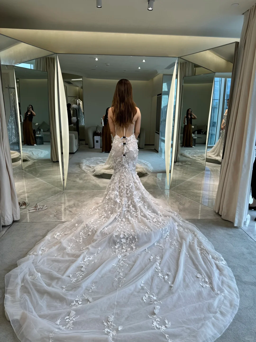 Elegant Mermaid Strapless Tulle Lace Applique Long Wedding Dresses C4293