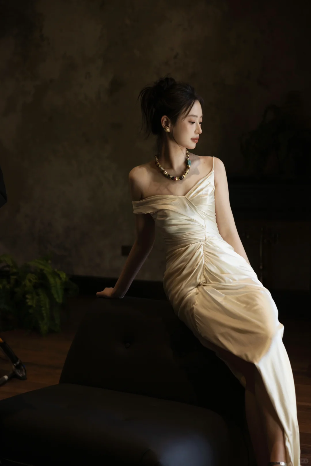 Chic Mermaid Spaghetti Straps Satin Pleated Long Wedding Dresses C4316