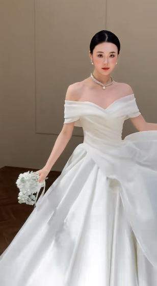 Elegant Ball Gown Off The Shoulder Chiffon Long Wedding Dresses C4333