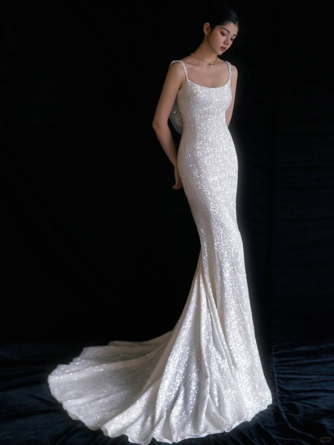 Shiny Mermaid Spaghetti Straps Satin Sequin With Veil Long Wedding Dresses C4342