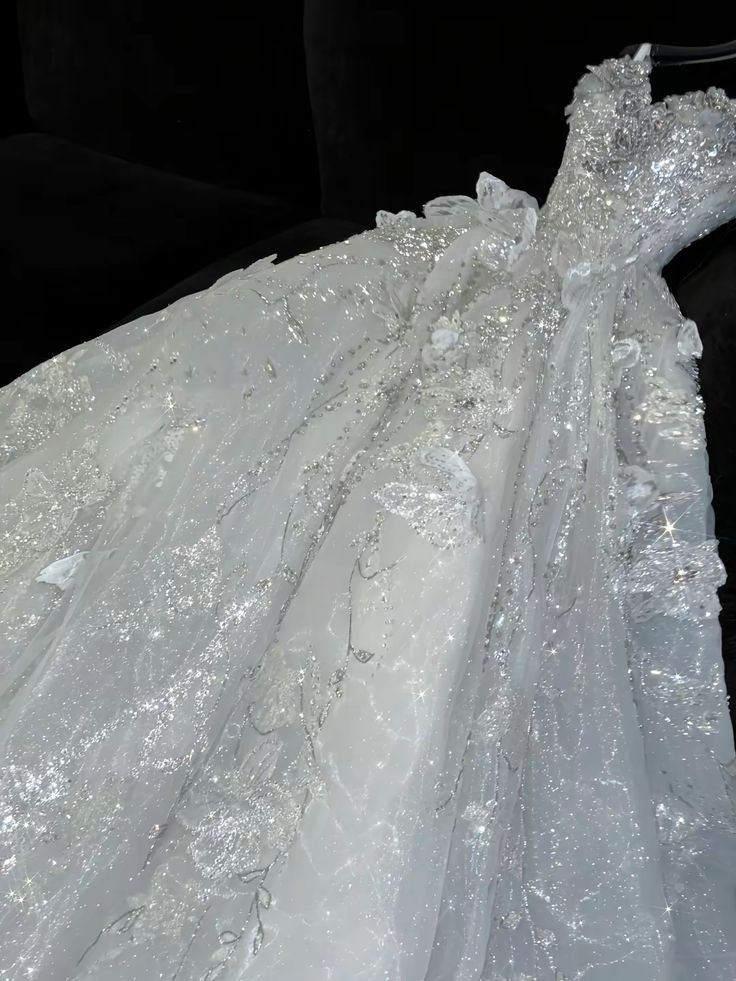 Timeless Ball Gown Spaghetti Straps Tulle Sequin Beads Long Wedding Dresses C4360