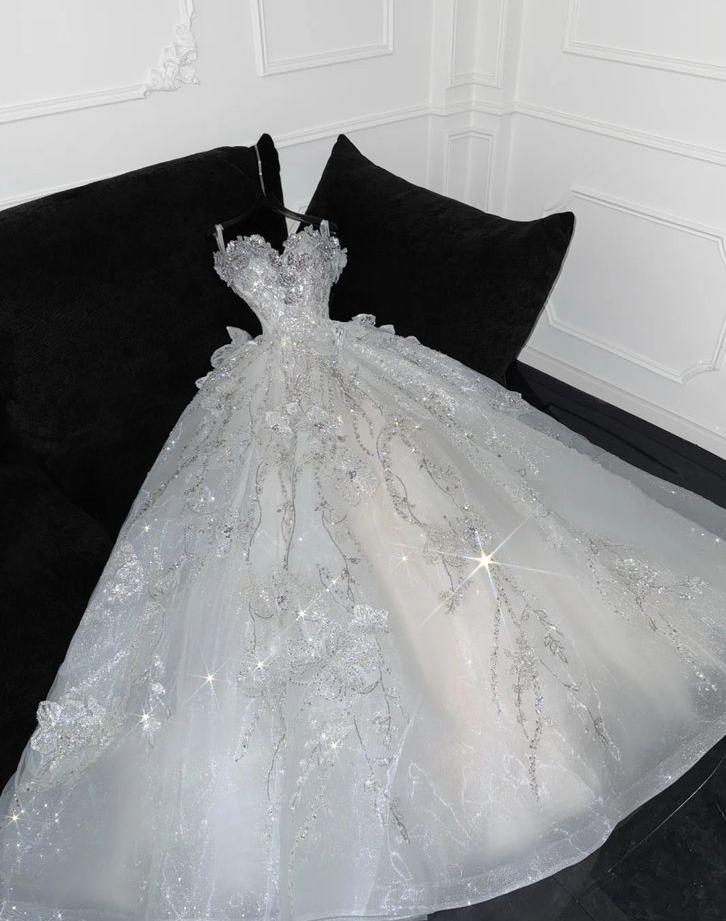 Timeless Ball Gown Spaghetti Straps Tulle Sequin Beads Long Wedding Dresses C4360