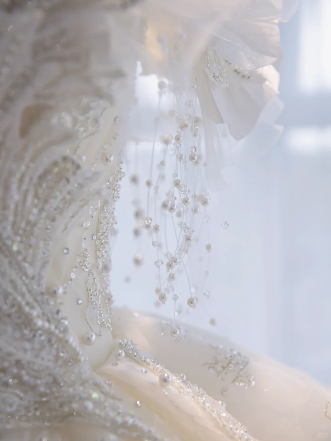 Timeless Ball Gown Off The Shoulder Tulle Sequin Beads Long Wedding Dresses C4367