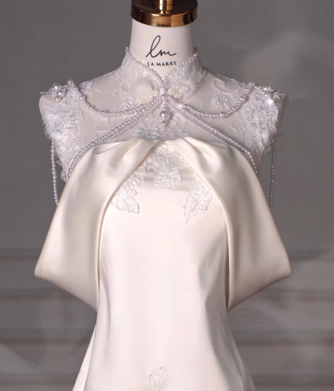 Gorgeous Mermaid Satin Lace Beads Long Wedding Dresses C4372