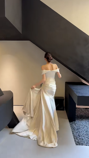 Elegant Mermaid Off The Shoulder Satin Long Wedding Dresses C4379