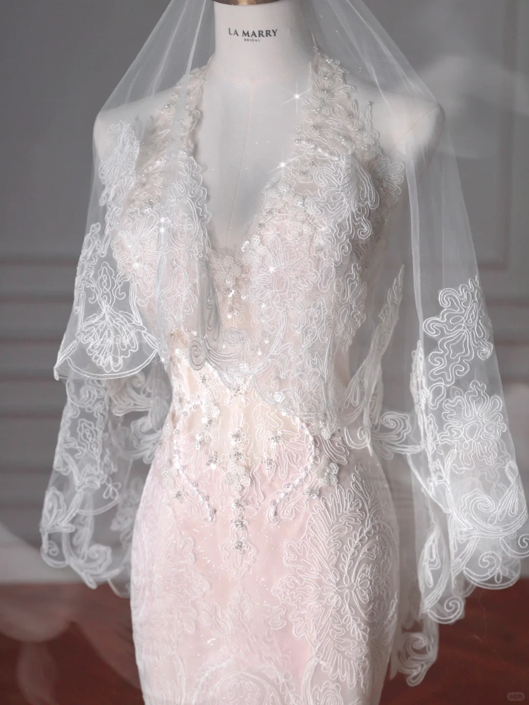 Dreamy Mermaid Halter Tulle Lace With Veil Long Wedding Dresses C4382