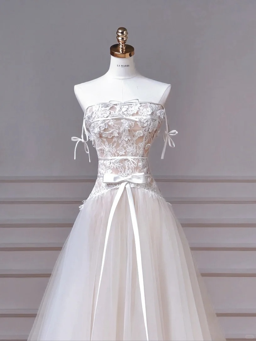 Pretty A Line Spaghetti Straps Tulle Lace Applique Long Wedding Dresses C4385