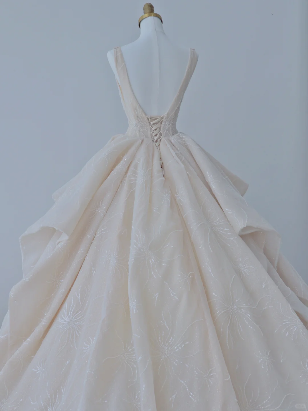 Elegant Ball Gown Satin Sequin Backless Long Wedding Dresses C4390