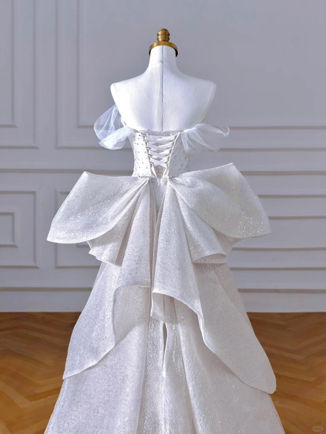 Glitter Mermaid Off The Shoulder Satin Sequin Beads Back With Bow Long Wedding Dresses C4392