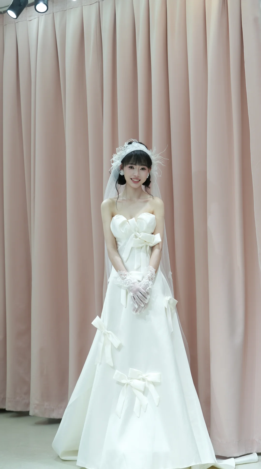 Princess A Line Strapless Satin Tulle Bow With Gloves Veil Long Wedding Dresses C4465