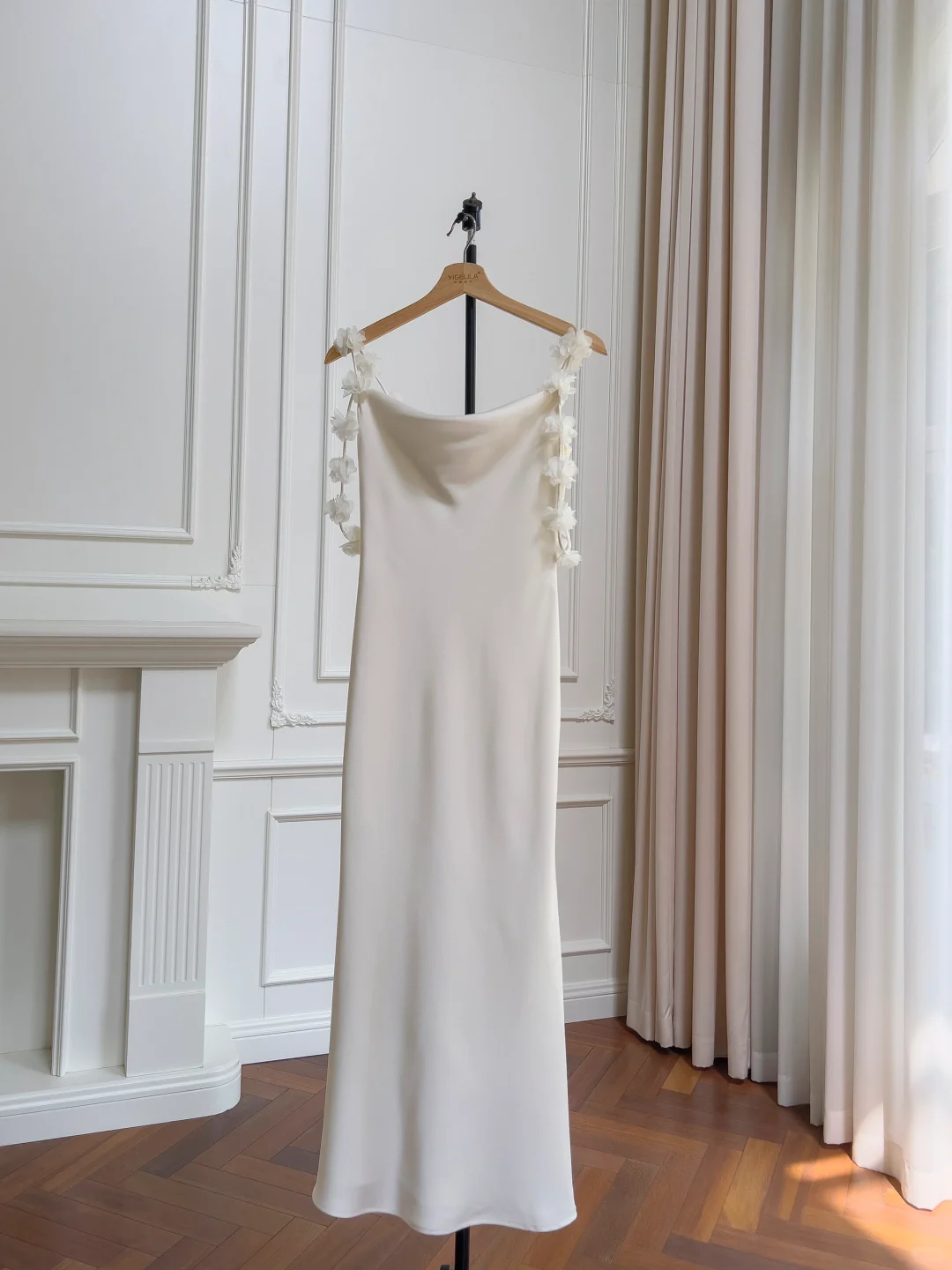 Elegant Mermaid Spaghetti Straps Satin Long Wedding Dresses C4477