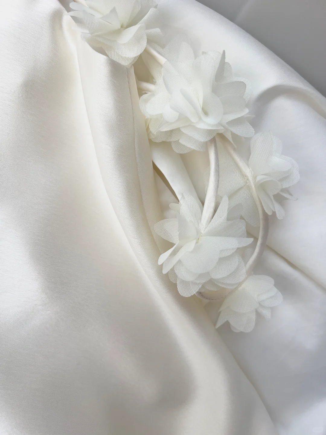 Elegant Mermaid Spaghetti Straps Satin Long Wedding Dresses C4477