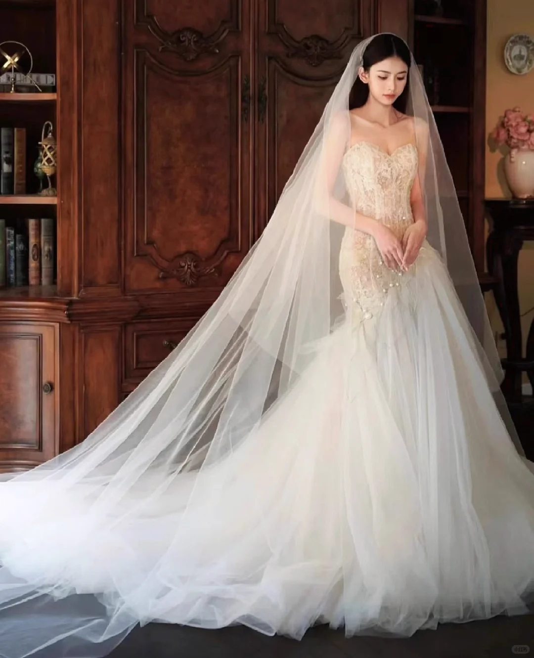 Dreamy Mermaid Strapless Tulle Lace Beads With Veil Long Wedding Dresses C4530