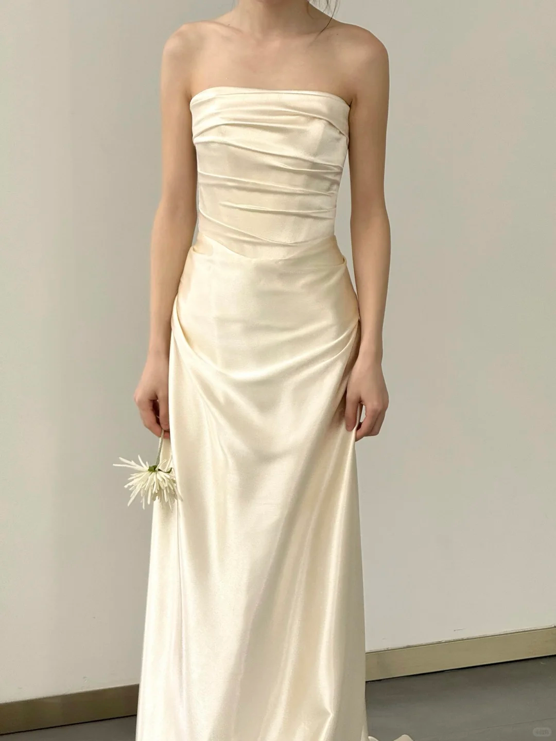 Simple Elegant Mermaid Strapless Satin Pleated Long Wedding Dresses C4553