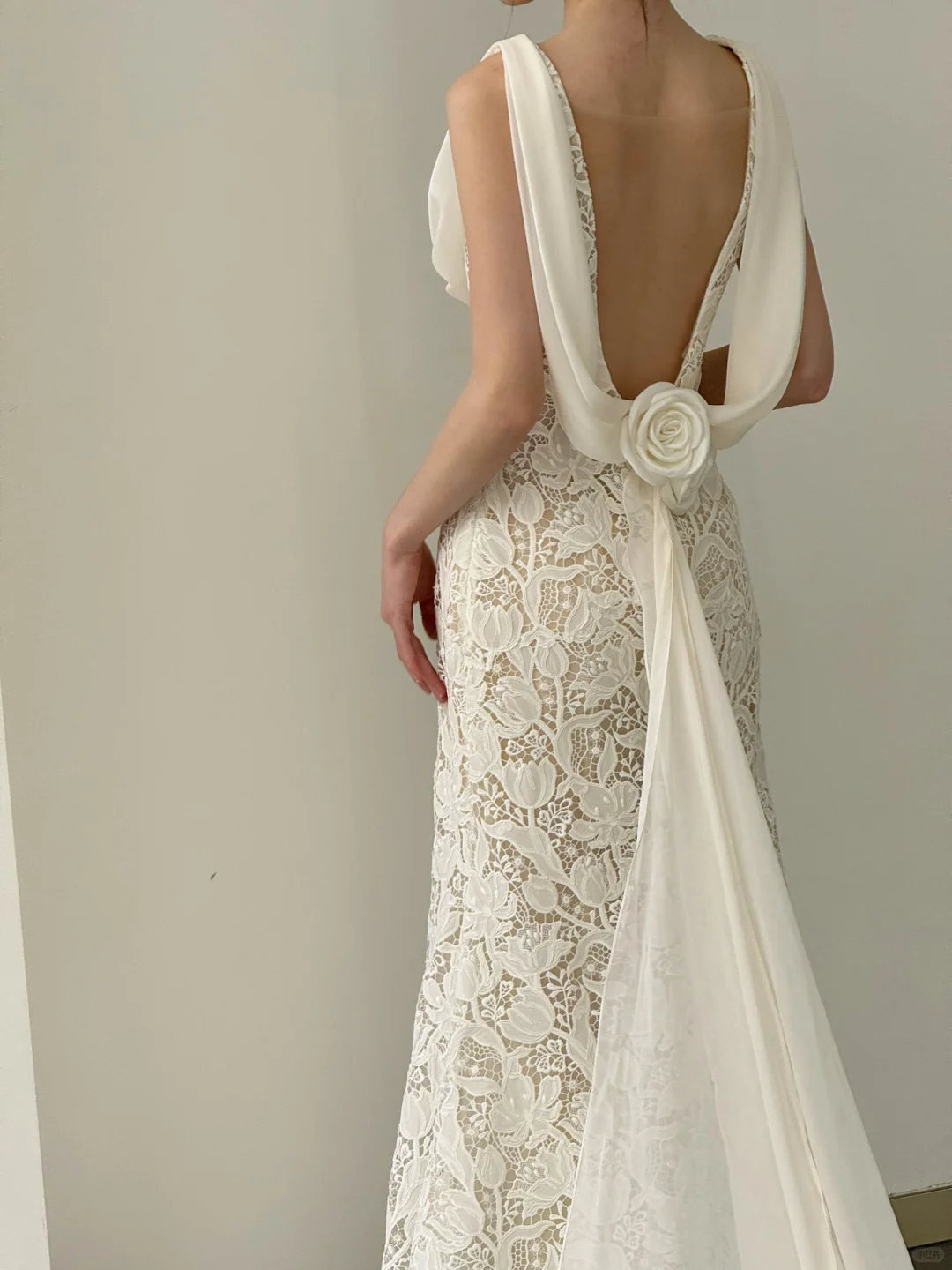 Unique Mermaid V Neck Satin Lace Backless Long Wedding Dresses C4555