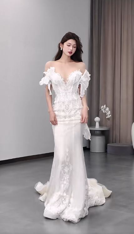 Dreamy Mermaid Off The Shoulder Satin Tulle Lace Beads Long Wedding Dresses C4565