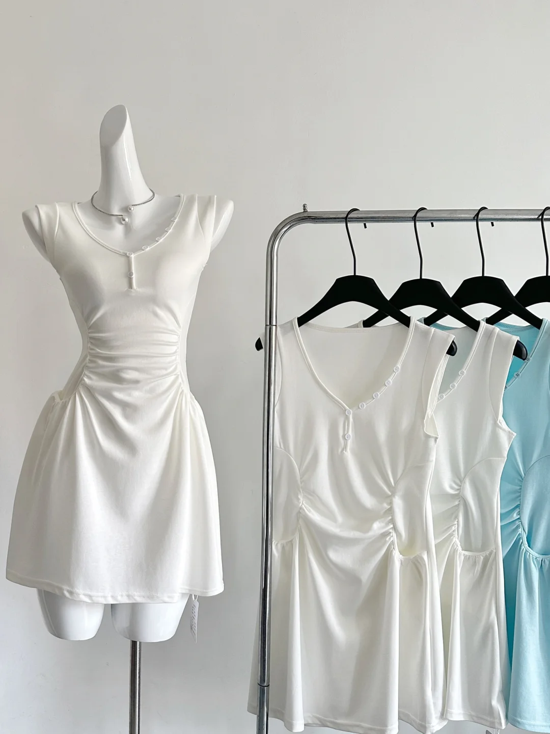 Chic 18th A Line U Neck Satin Short Homecoming Dress Birthday Outfits C4591