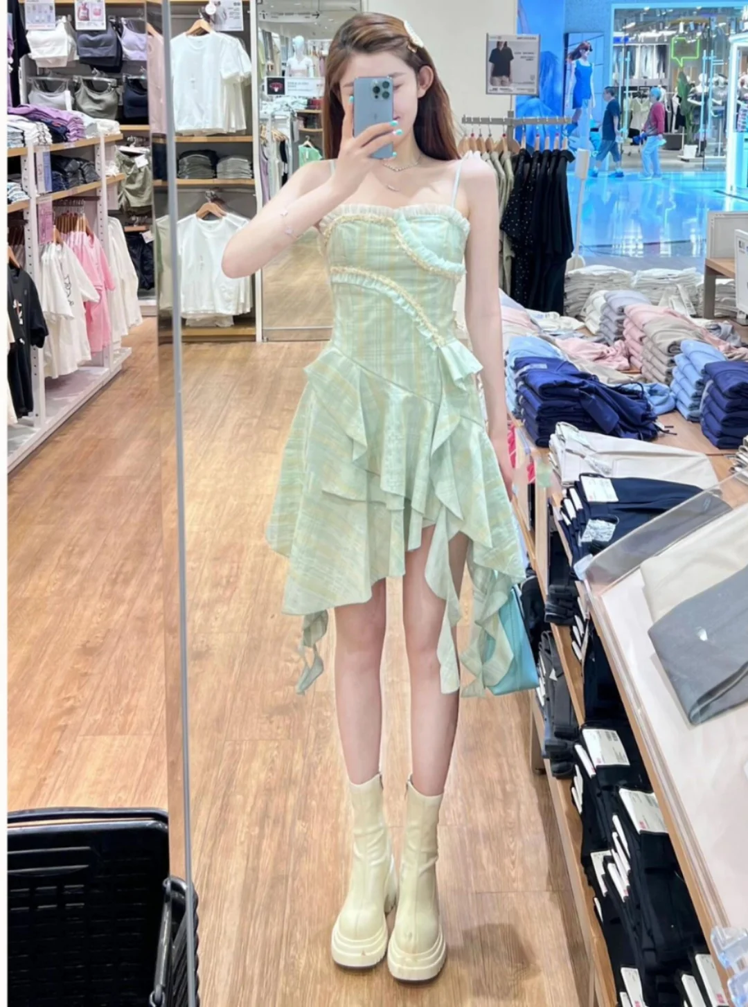 Pretty A Line Spaghetti Straps Satin Ruffles Short Homecoming Dress 17th Birthday Outfits C4616