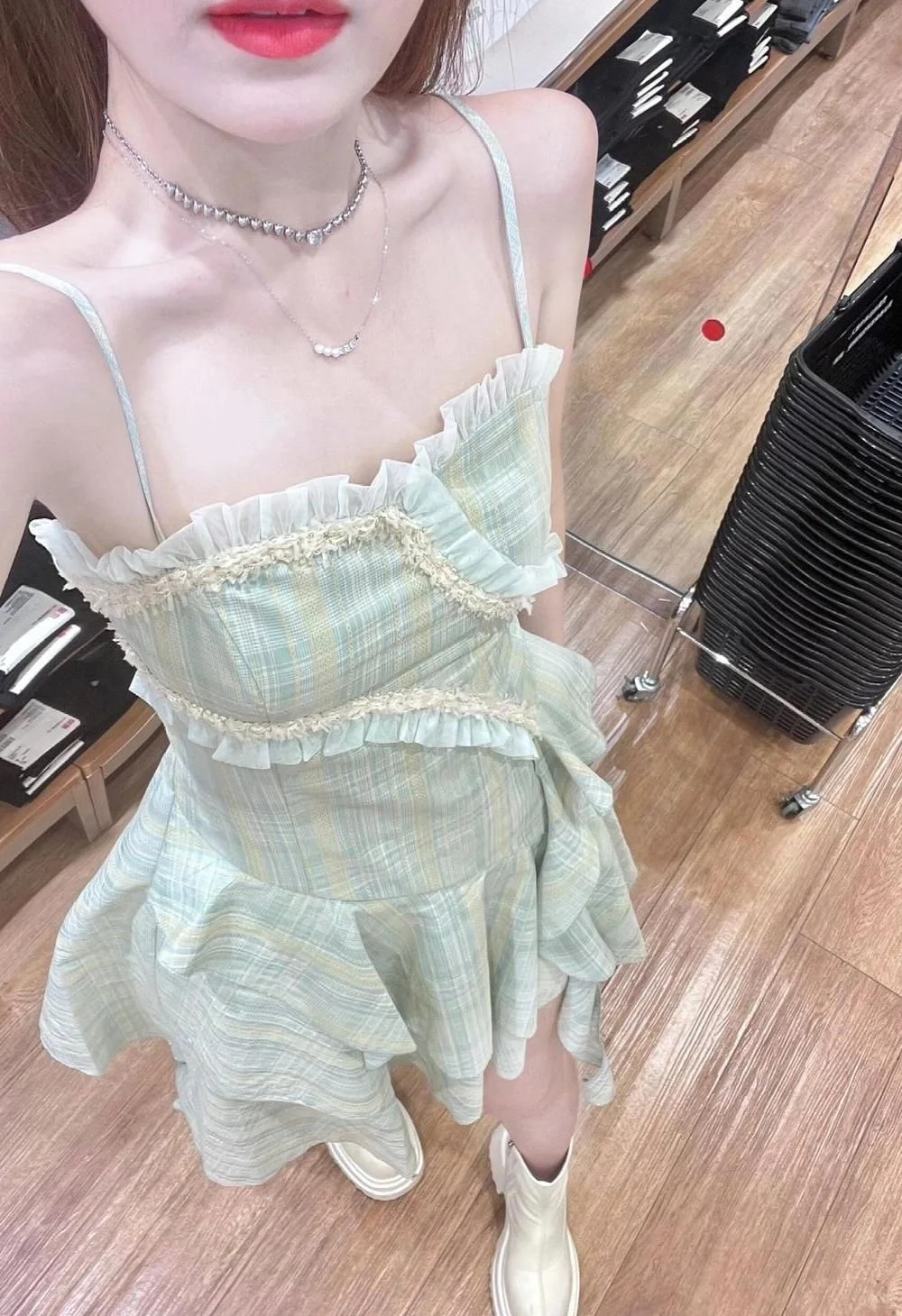 Pretty A Line Spaghetti Straps Satin Ruffles Short Homecoming Dress 17th Birthday Outfits C4616