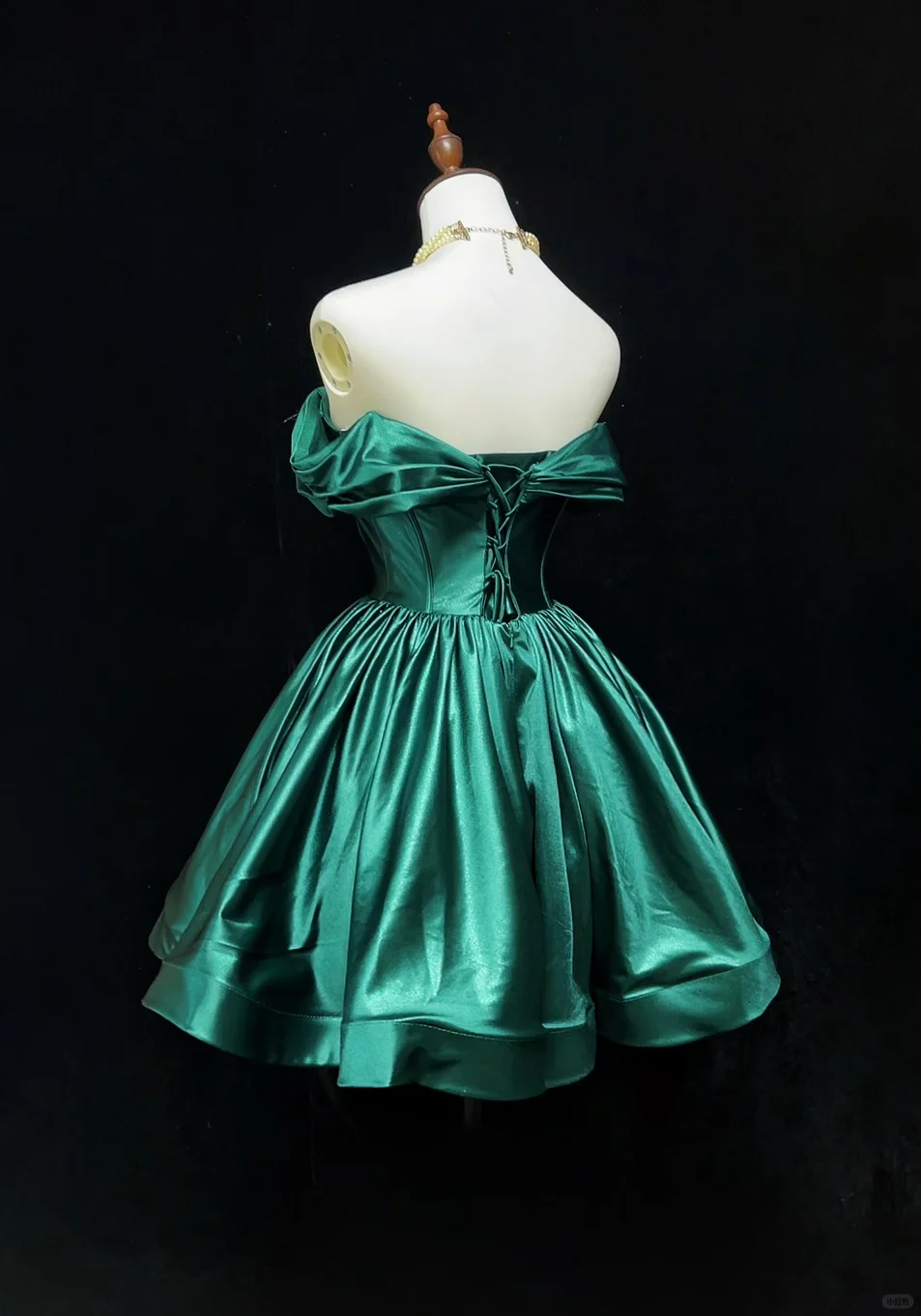 Dark Green A Line Off The Shoulder Satin Short Homecoming Dress 21th Birthday Outfits C4630