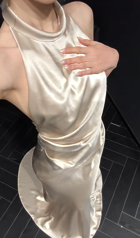 Luxurious Mermaid Halter Satin Long Prom Dresses Formal Dress C4647