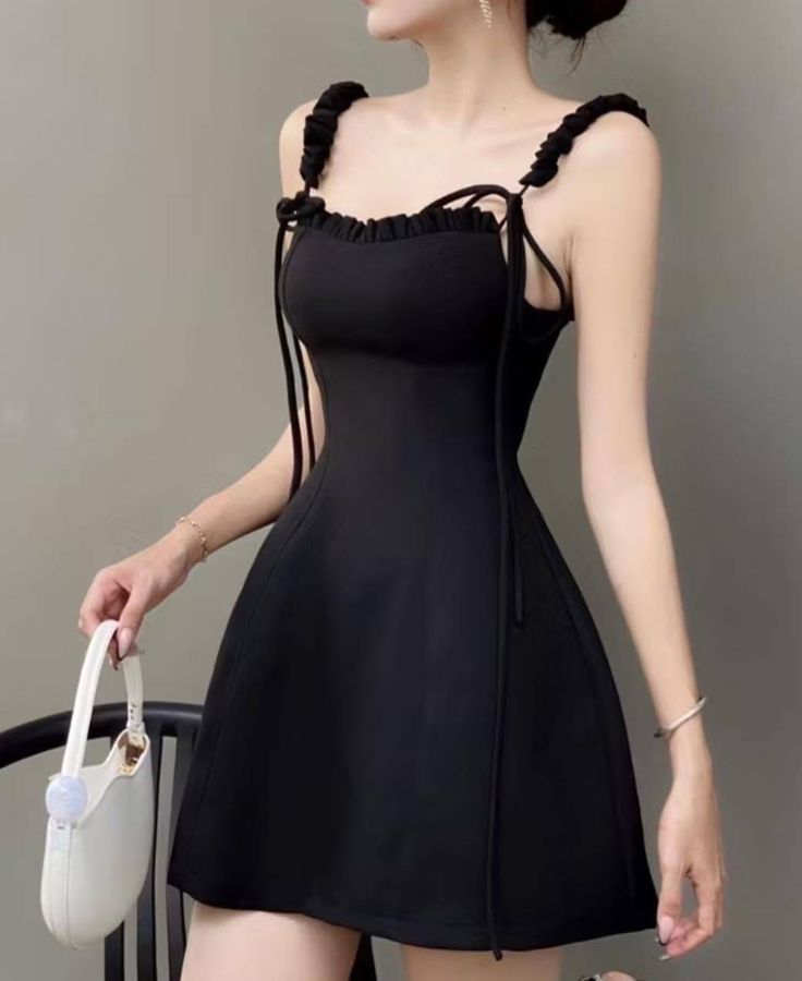 Simple A Line Spaghetti Straps Black Satin Short Homecoming Dress 17th Birthday Outfits C4703