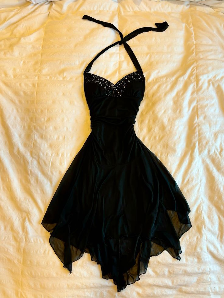 Pretty A Line Halter Black Chiffon Sequin Short Homecoming Dress 19th Birthday Outfits C4768