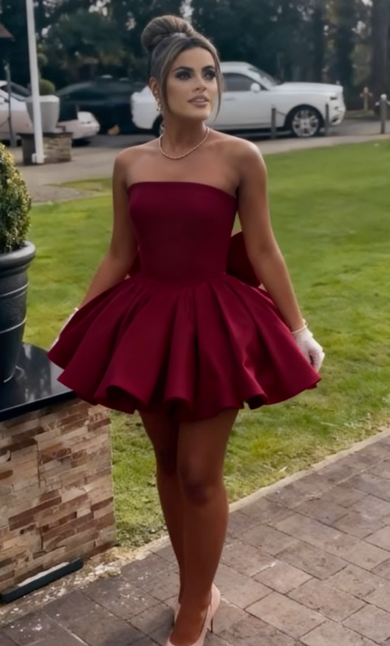 Pretty A Line Strapless Satin Back With Bow Short Homecoming Dress 18th Birthday Outfits C4802