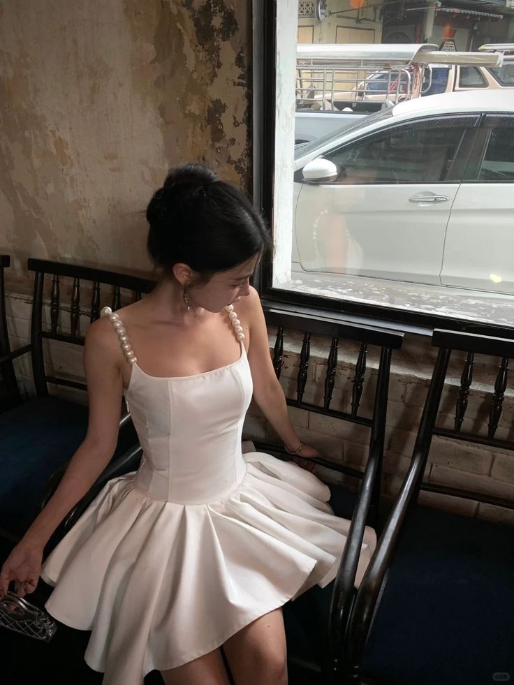 Pretty A Line Spaghetti Straps Satin Beads Short Homecoming Dress 16th Birthday Outfits C4805