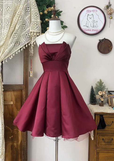 Burgundy A Line Strapless Satin Short Homecoming Dress 19th Birthday Outfits C4807