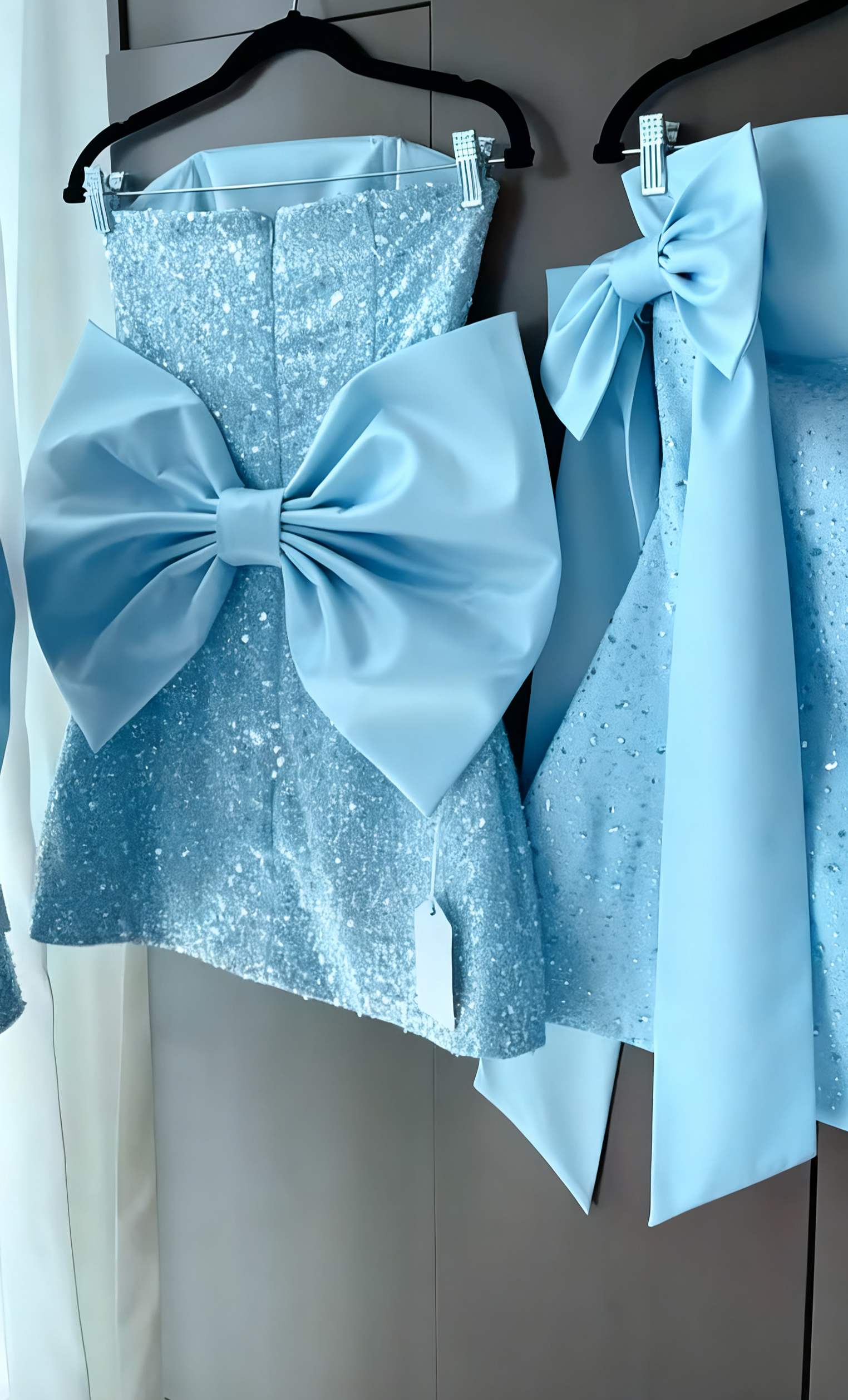 Sparkly A Line Strapless Satin Sequin Backless With Bow Short Homecoming Dress 19th Birthday Outfits C4893